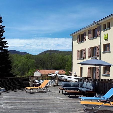 Logis La Rose Des Vents Volvic Exterior foto