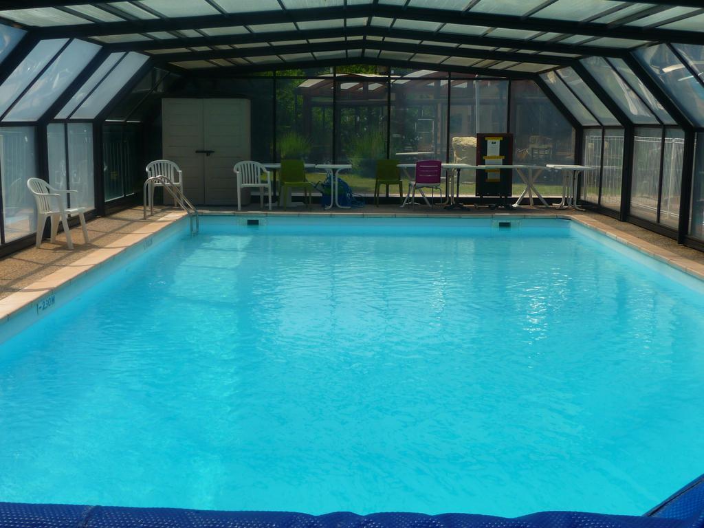 Logis La Rose Des Vents Volvic Exterior foto